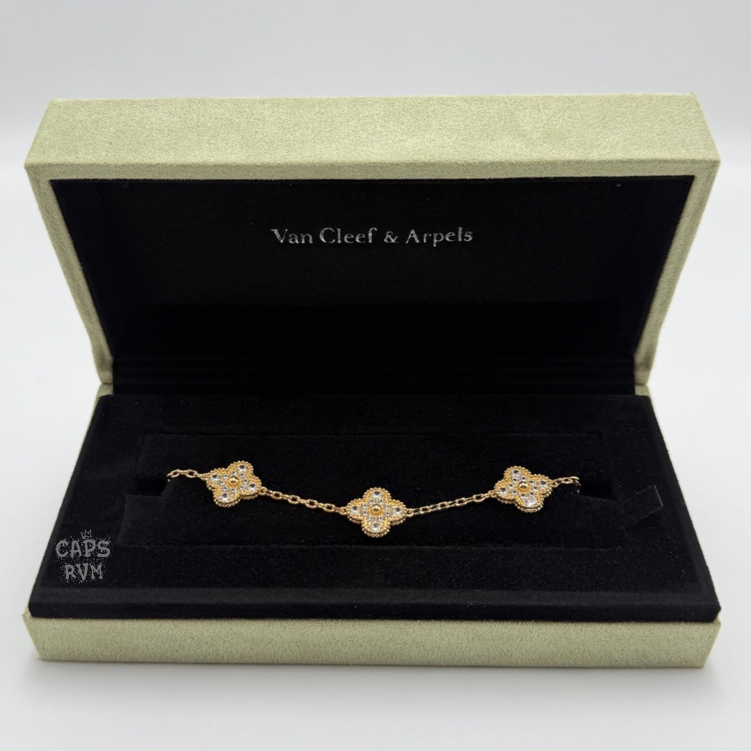 PULSERA TIPO VAN CLEEF DORADA CON CRISTALES