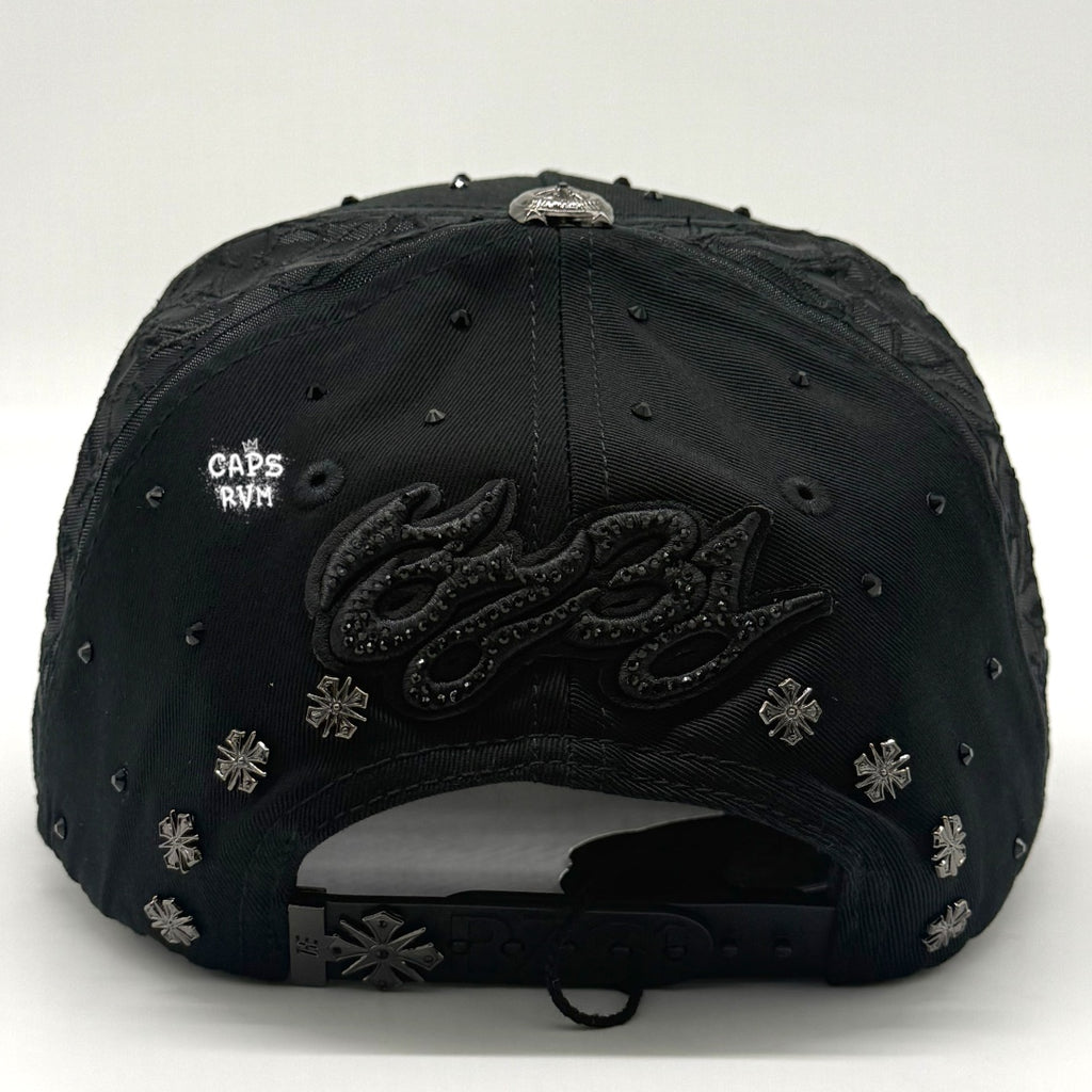 BÁEZ X THIRTYONEHATS “BUZY ONE TOTAL BLACK”
