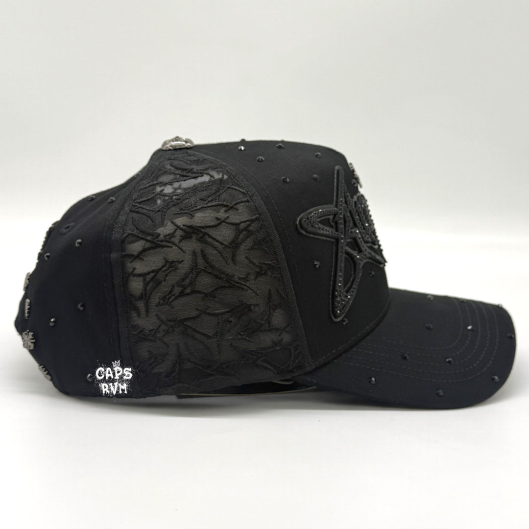 BÁEZ X THIRTYONEHATS “BUZY ONE TOTAL BLACK”