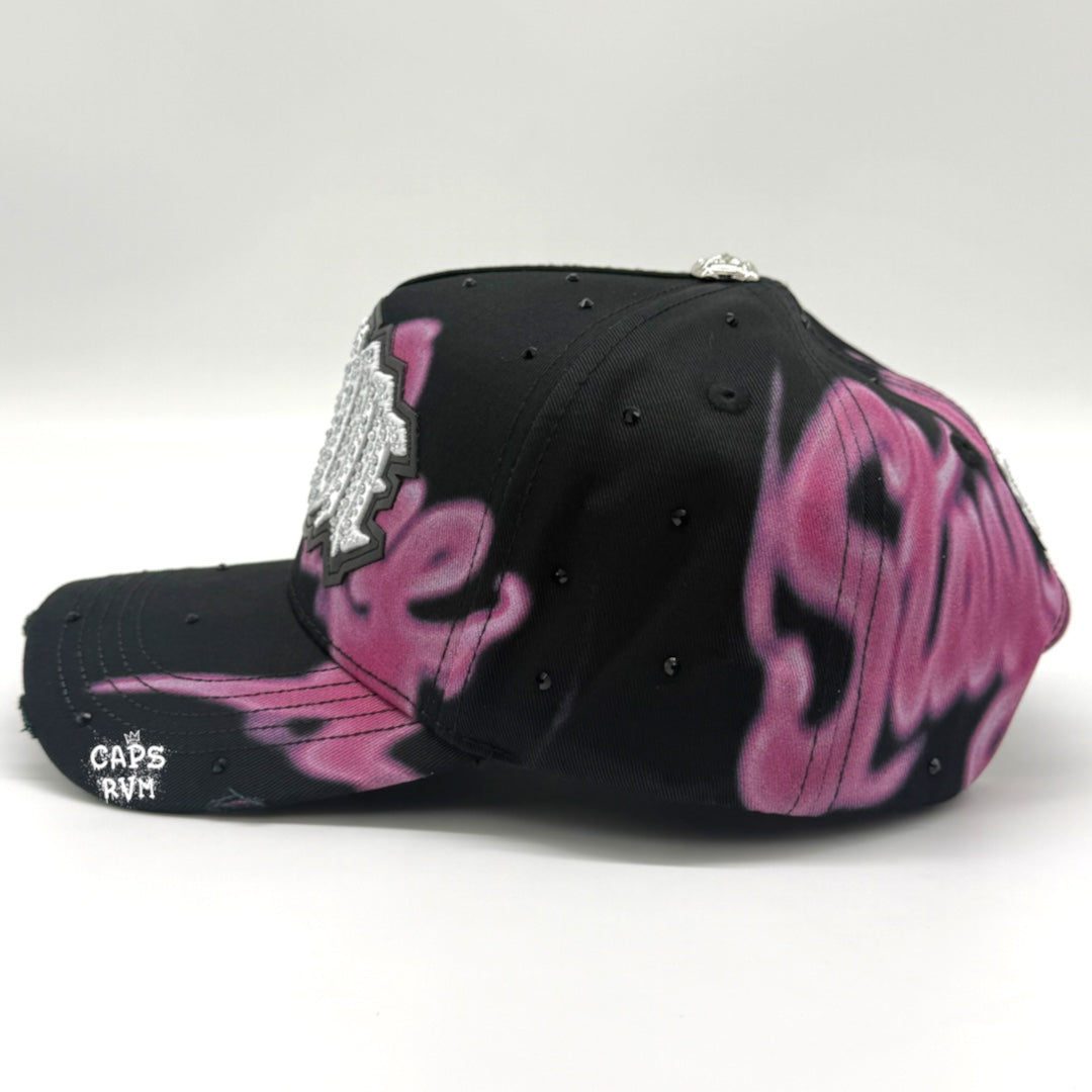 BÁEZ X THIRTYONEHATS “BUZY ONE GRAFFITI PINK