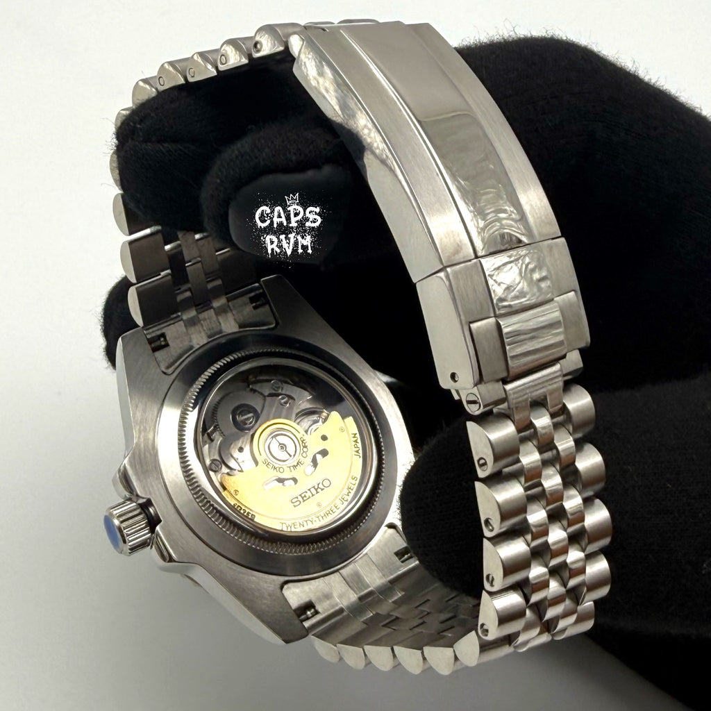 RELOJ SEIKO MOD GMT “BRUCE WAYNE”