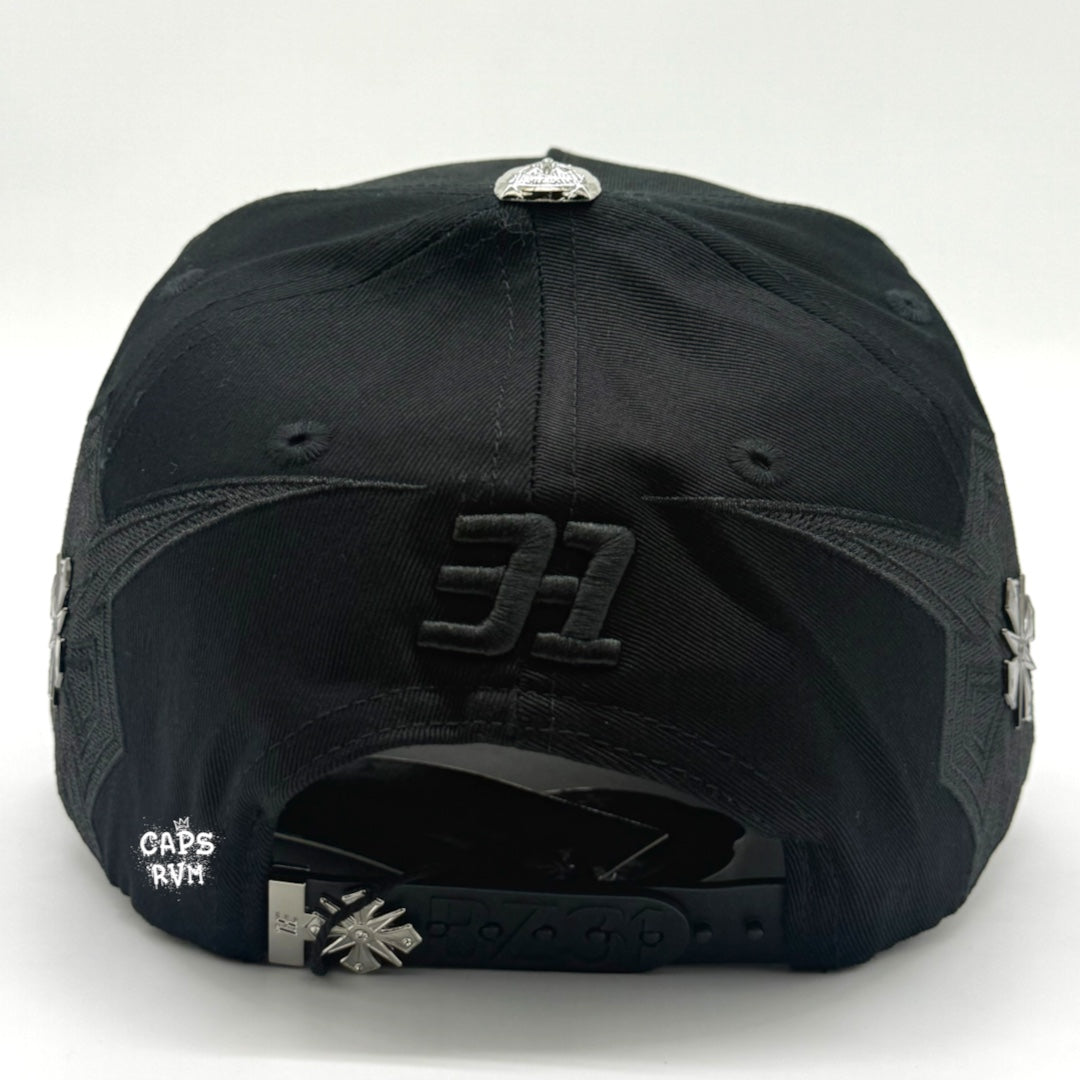 BÁEZ X THIRTYONEHATS “BZTO”