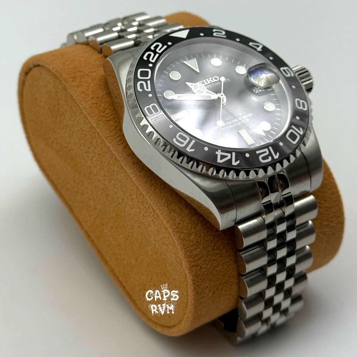 RELOJ SEIKO MOD GMT “BRUCE WAYNE”