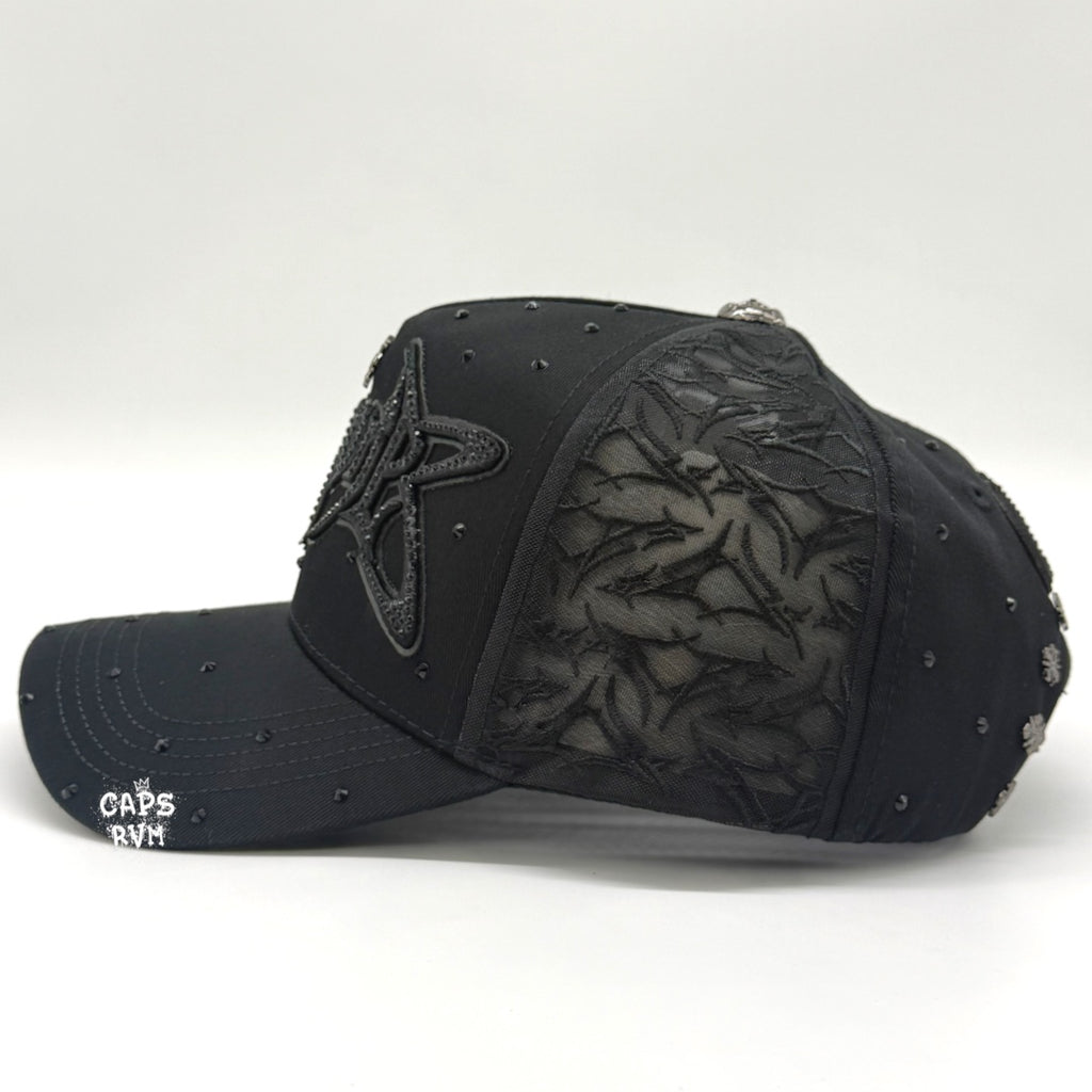 BÁEZ X THIRTYONEHATS “BUZY ONE TOTAL BLACK”