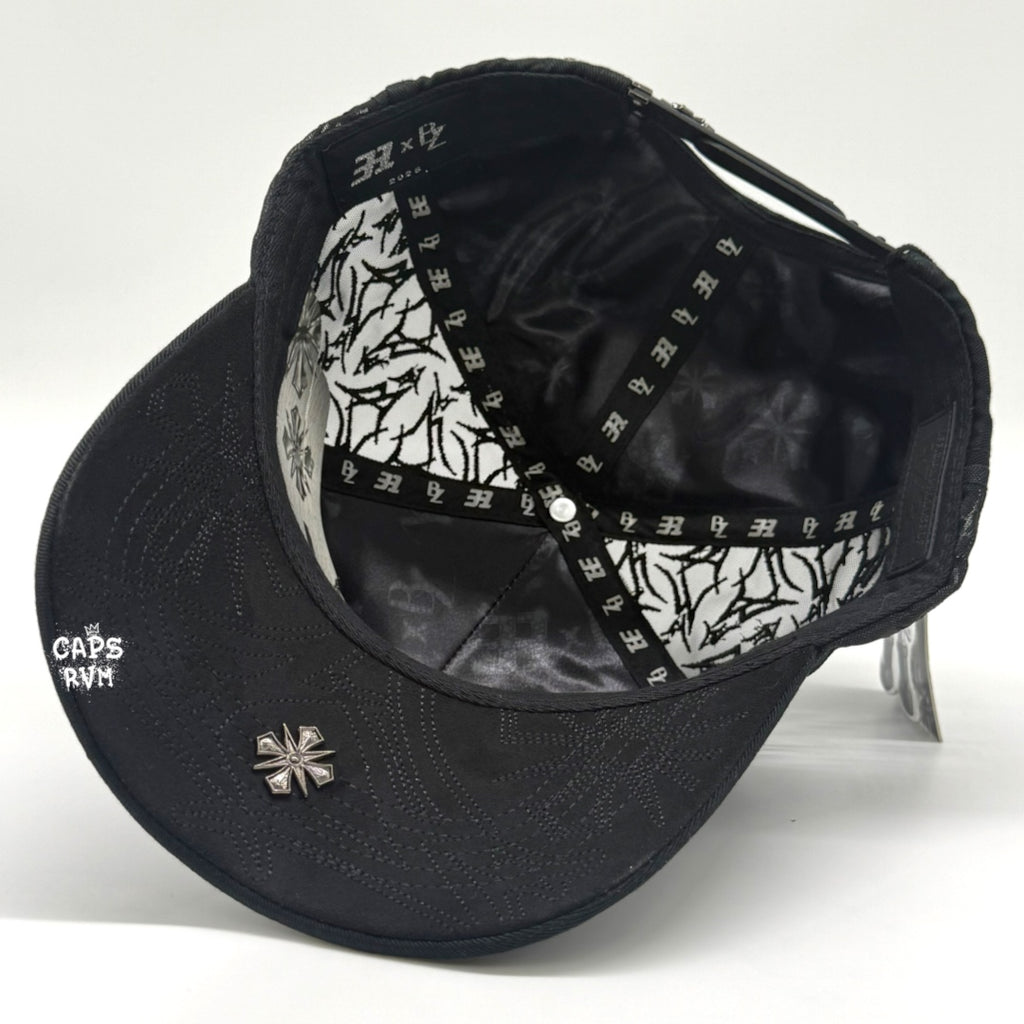 BÁEZ X THIRTYONEHATS “BUZY ONE TOTAL BLACK”